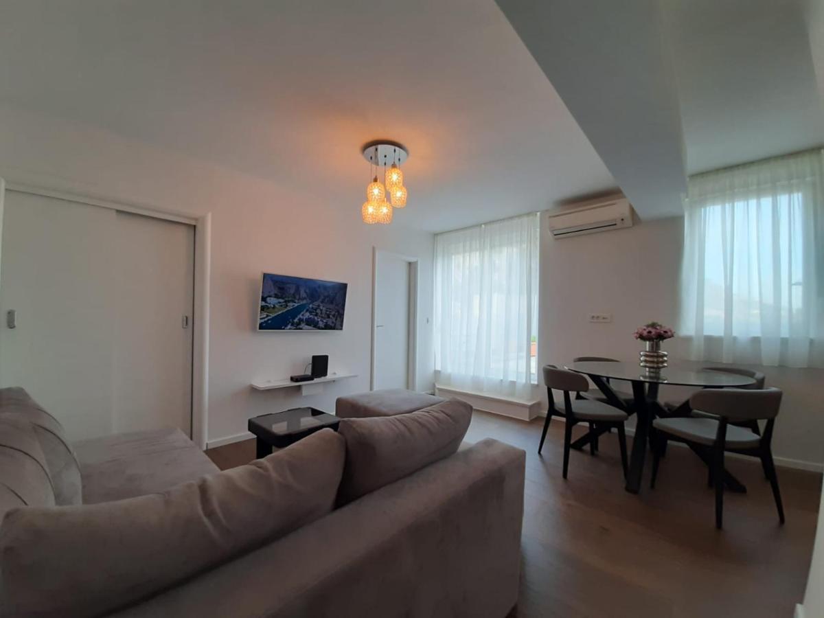 Penthouse Maremonte Apartment Omis Exterior photo